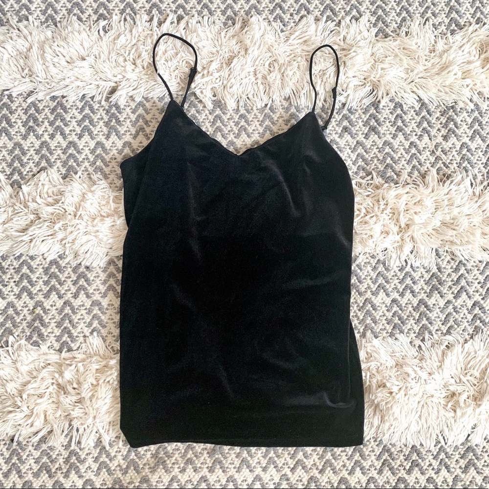 🔆NWT Black Velvet Spaghetti Tank Top